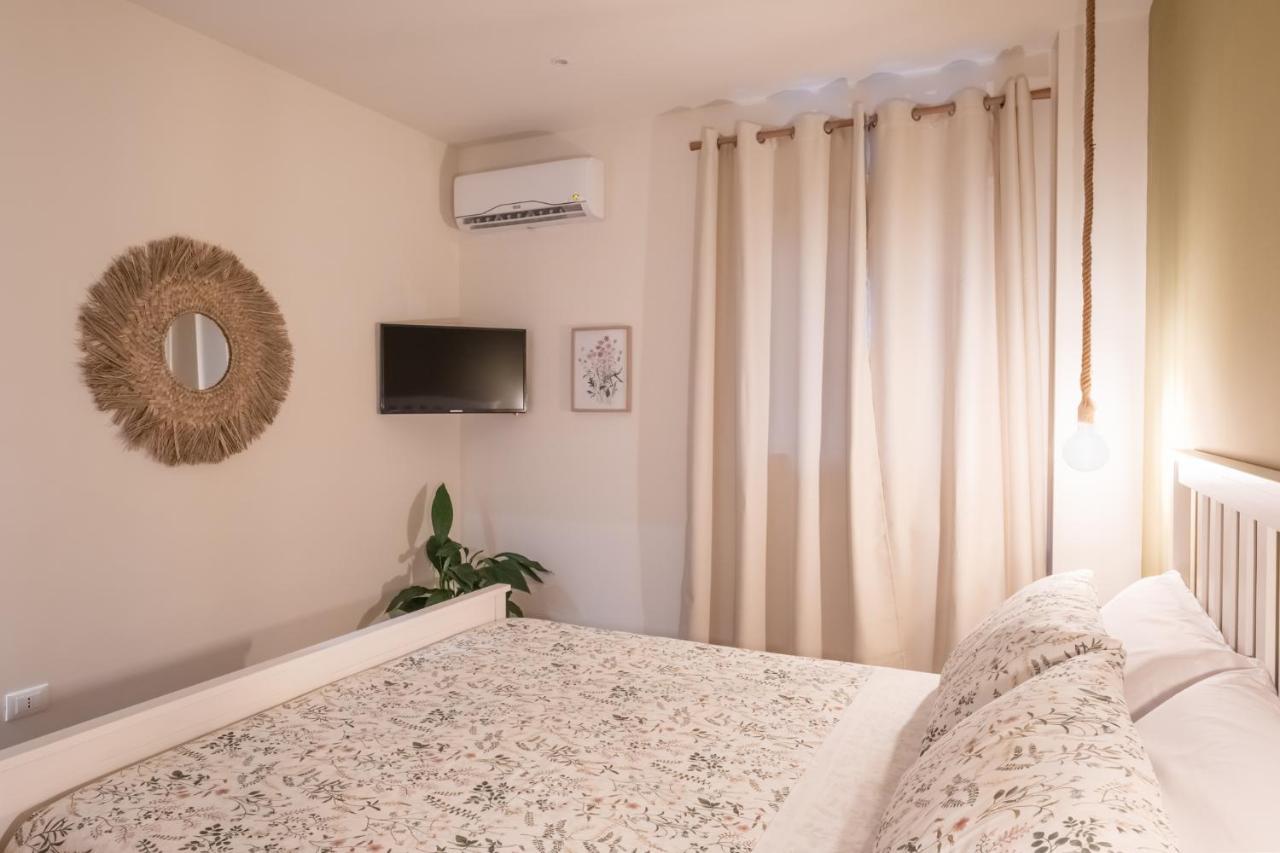 Risorgimento Apartment อาโวลา ภายนอก รูปภาพ